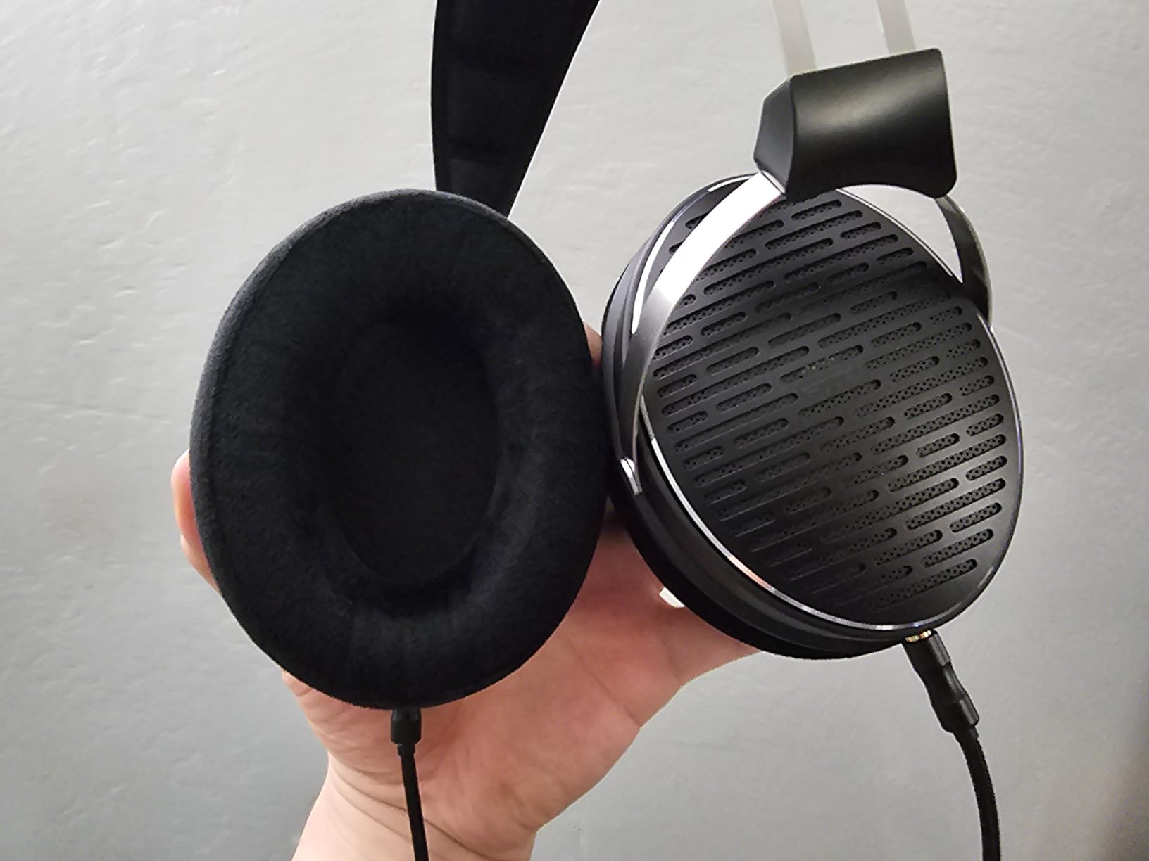 FiiO JT3 Over-Ear Open-Back Headphones, 50mm Dynamic Driver, PEK+PU Composite Diaphragm, Detachable 3.5mm Cable with Mic for Music & Gaming (Silver) customer photo 1