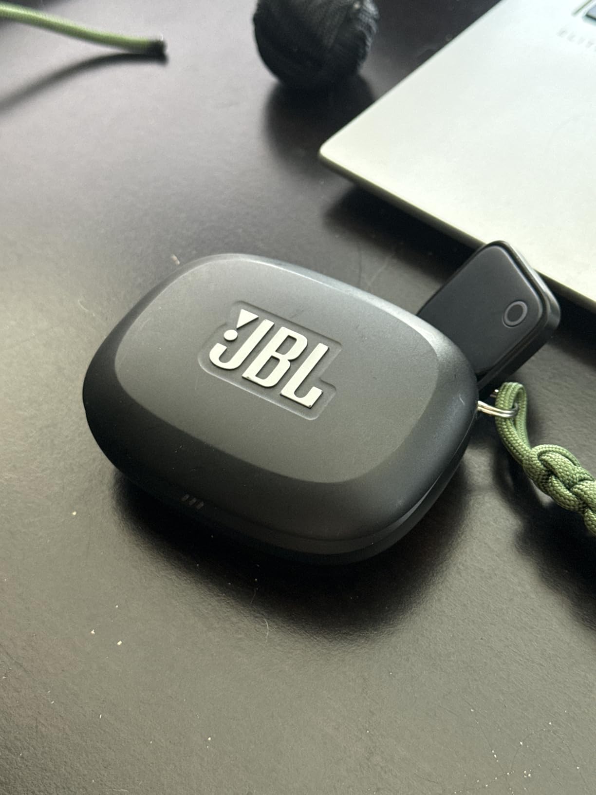JBL Endurance Peak 4 - True Wireless Noise Cancelling Sport Earbuds, Up to 48Hrs Total Playback, Water & dust Proof (IP68), Secure fit with TwistLock Design, & 6 mics for Perfect Calls (Black/Grey) customer photo 2