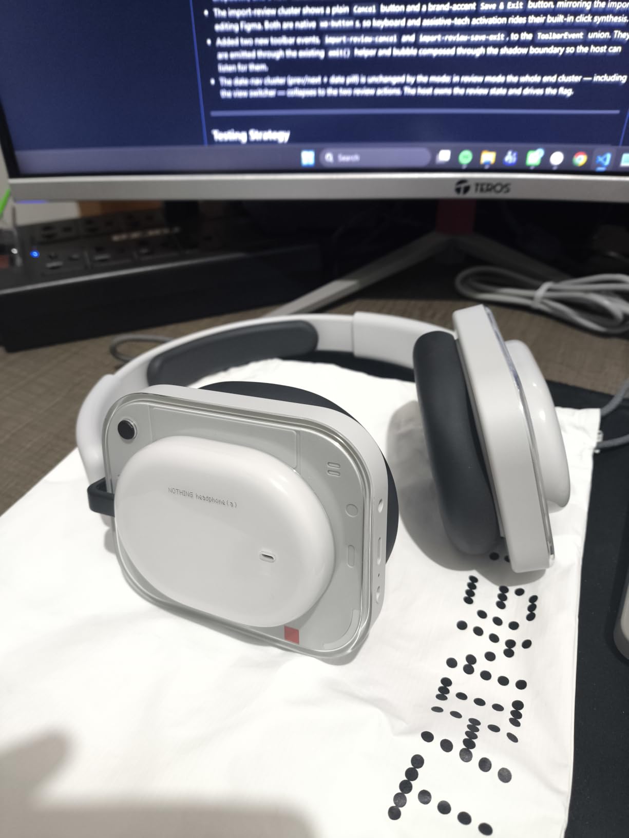 Nothing Headphone (a) 2026 New, Adaptive Active Noise Cancelling Headphones, Wireless Over Ear Bluetooth 5.4 ANC Headset with LDAC Hi-Res, 5 HD Mics Ultra Bass via APP, 135 Hours Playtime, Black customer photo 2