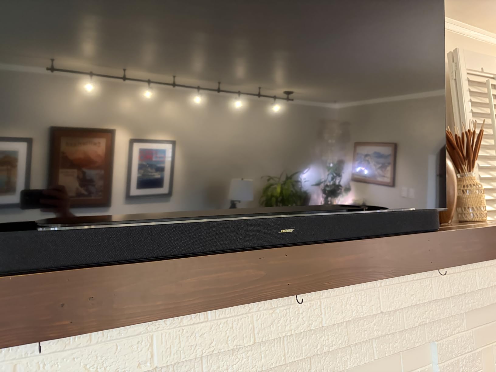 Bose New Lifestyle Ultra Soundbar, Wireless Home Soundbar for TV with Dolby Atmos, Surround Sound, Black customer photo 1