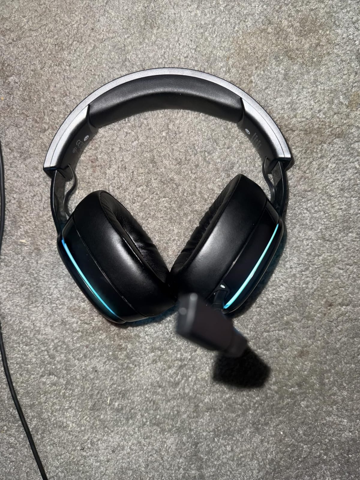 2.4GHz Wireless Gaming Headset for PS5, PS4, PC, Switch, 45Hr, White | Bluetooth 6.0 Gaming Headphones with Noise Canceling Mic, 7.1 Virtual Surround, Great for Fortnite & Call of Duty/FPS Gamers customer photo 1