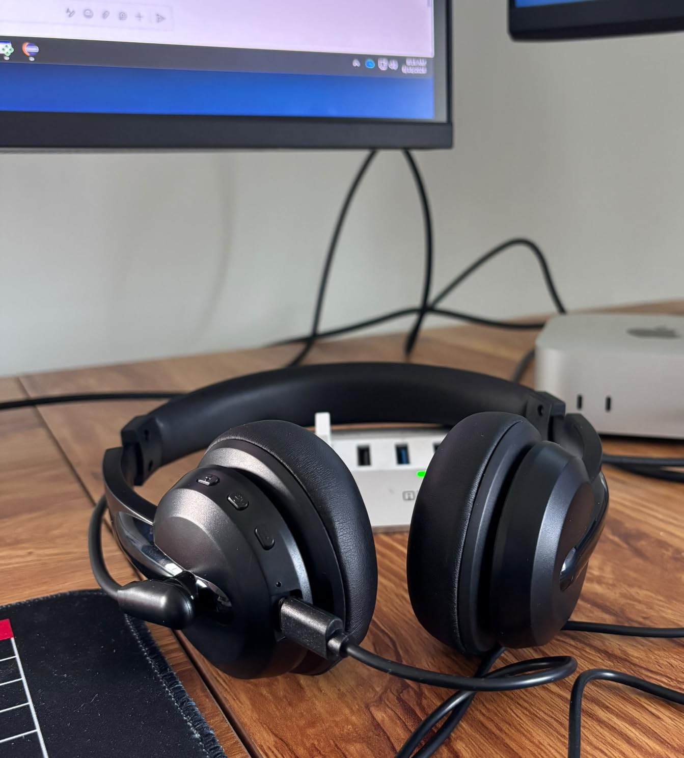 AOC Wireless Headset with Mic for Work, AI Noise Cancelling, Bluetooth | AI Noise Cancelling Mic, Bluetooth 5.3, USB-A/C Dongle Included, Mic Mute, Compatible with PC, Laptop & iPhone customer photo 2