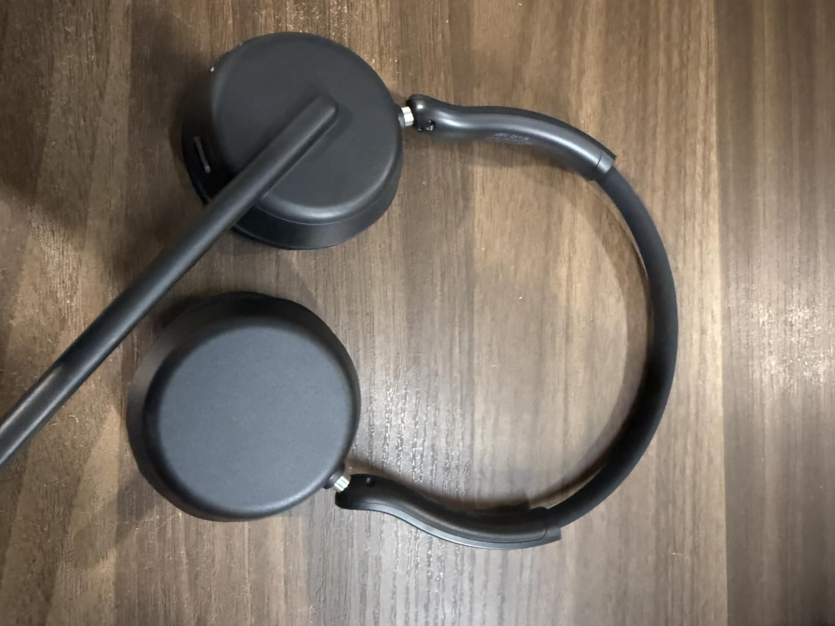 AOC Wireless Headset with Mic for Work, Bluetooth 5.4 Headphones with AI Noise-Canceling Mic for Clear Calls, Computer Headset with Mic Mute & USB A/C Dongle for PC, Computer, Laptop customer photo 1