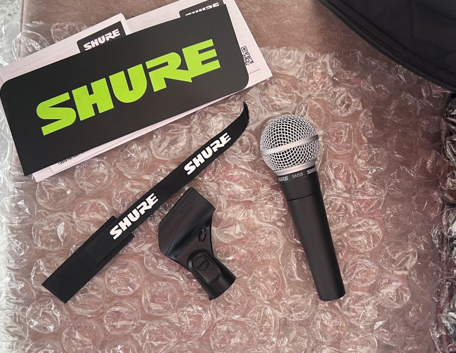 Shure SM58 Pro Dynamic Vocal Microphone with 25-ft XLR Cable | Cardioid dynamic vocal mic for studio, live performance, podcasting and recording; includes 25-ft XLR cable customer photo 2