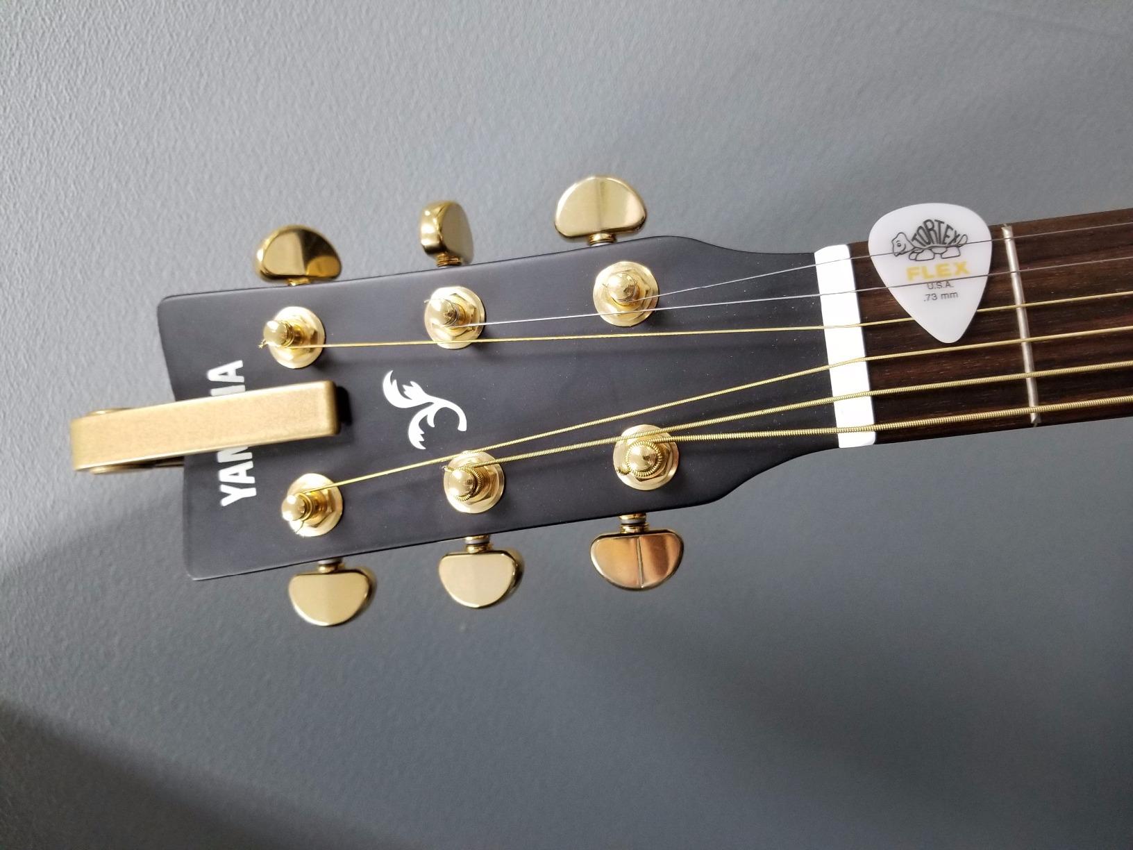 Jim Dunlop Trigger® Capo Acoustic Curved - Black customer photo 1