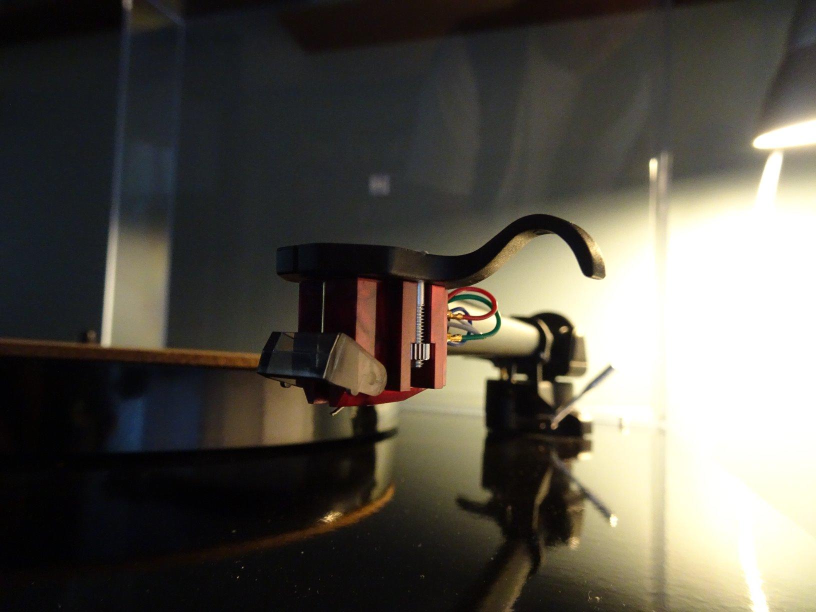 Denon DL-110 High Output Moving Coil Cartridge [Electronics] customer photo 1