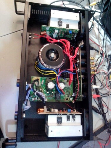 Professional Audio Bluetooth Power Amplifier - 2-Channel Rack Mount Bridgeable, LED Indicators, Shockproof Binding Posts, Cooling Fans 1000 Watt - Pyle PTA1000 customer photo 2