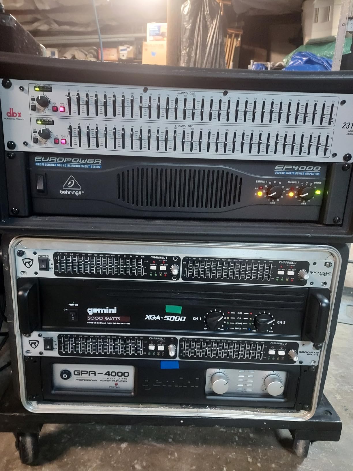 Behringer Europower Ep4000 Professional 4,000-Watt Stereo Power Amplifier With Atr (Accelerated Transient Response) Technology customer photo 2