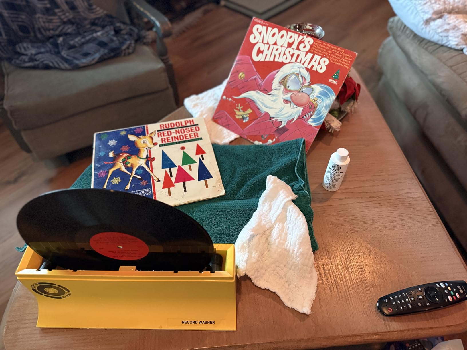 Spin-Clean Record Washer Kit | Vinyl Record Cleaner | Alcohol-Free Solution | Snap-in Rollers | Wedge-Fit Brushes | 2 Lint-Free Drying Cloths | Perfect for 33, 48 & 78 RPM customer photo 2