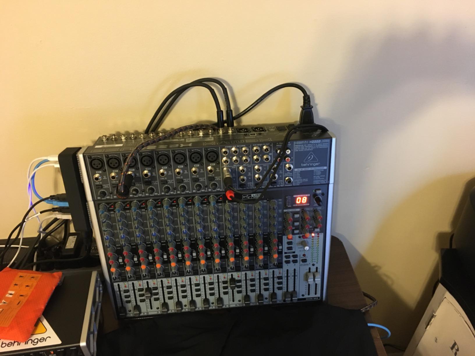 Behringer Xenyx X2222USB Premium 22-Input 2/2-Bus Mixer with XENYX Mic Preamps & Compressors customer photo 2