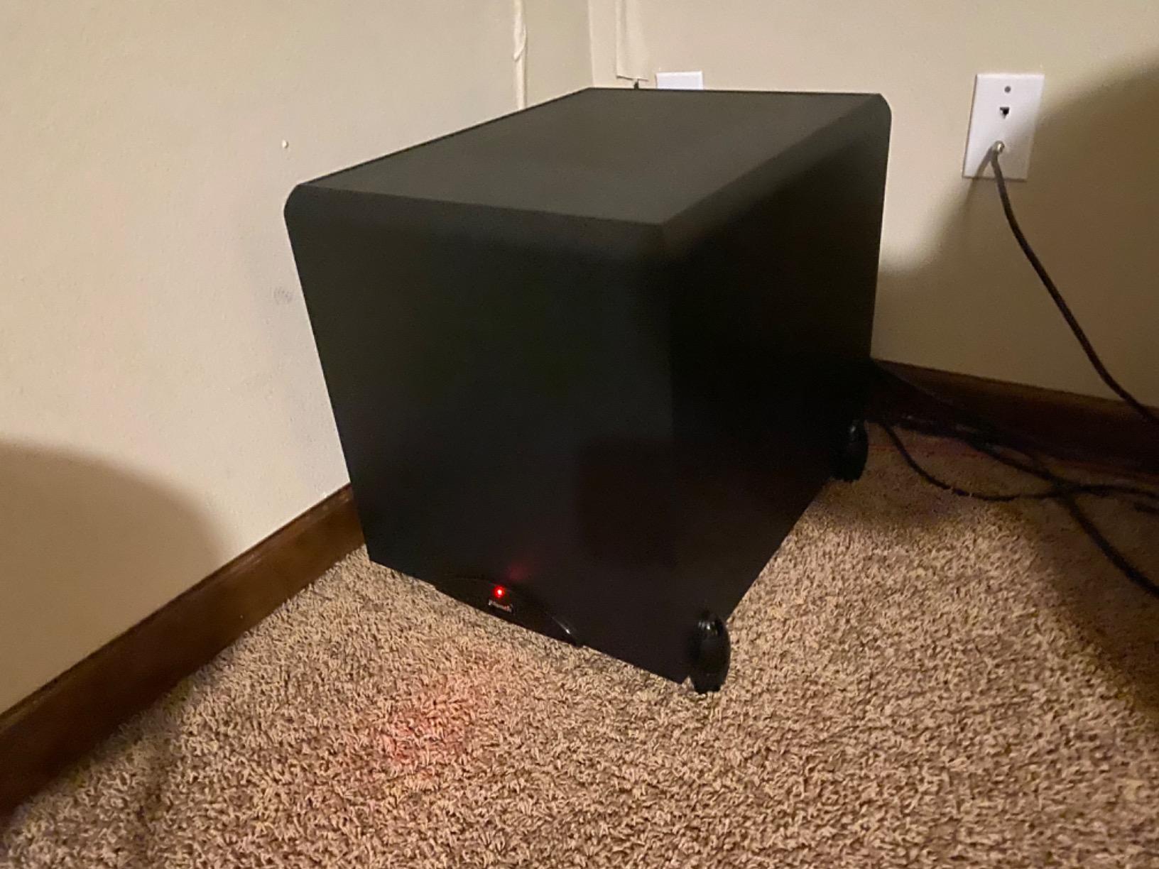 Klipsch Sub-12HG Synergy Series 12-Inch 300-Watt Subwoofer with High Gloss Trim (Black) customer photo 1