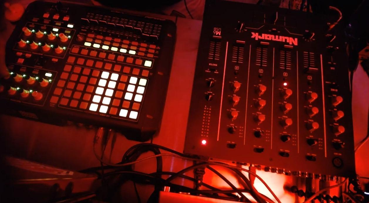 Numark M6 USB 4-Channel DJ Mixer customer photo 2