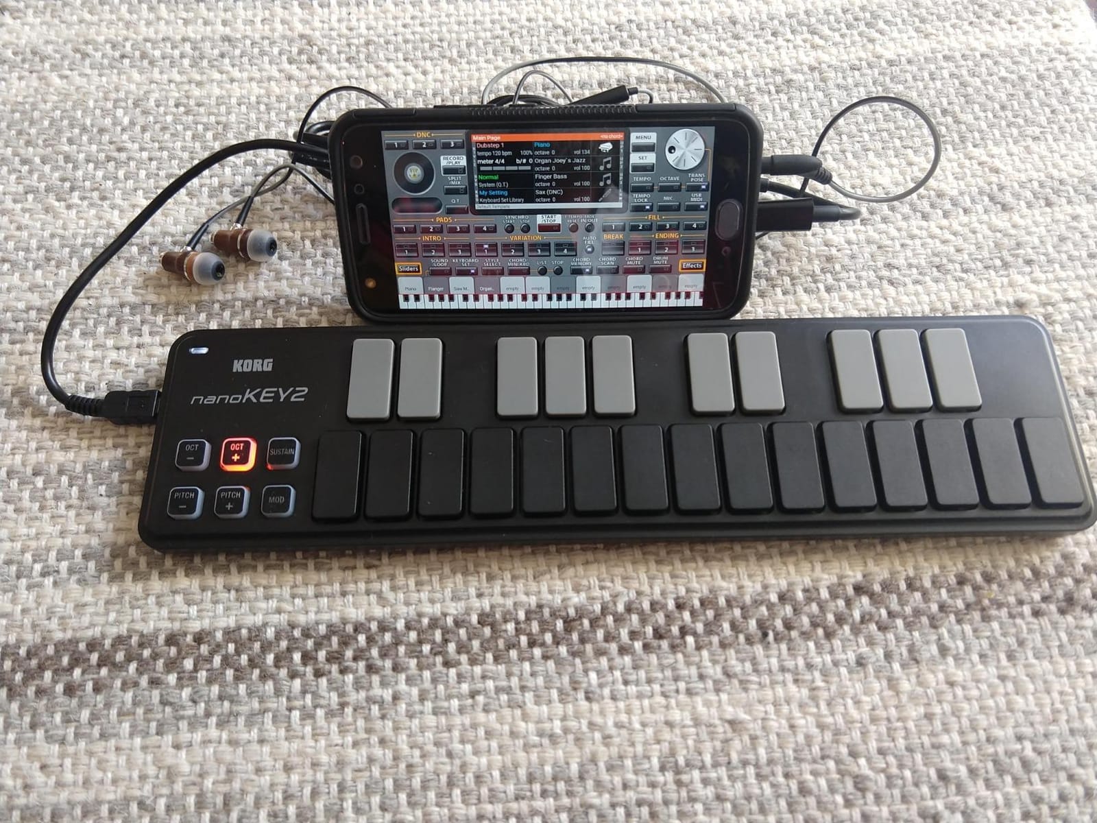 Korg, 25-Key Midi Controller (NANOKEY2BK),Black customer photo 2