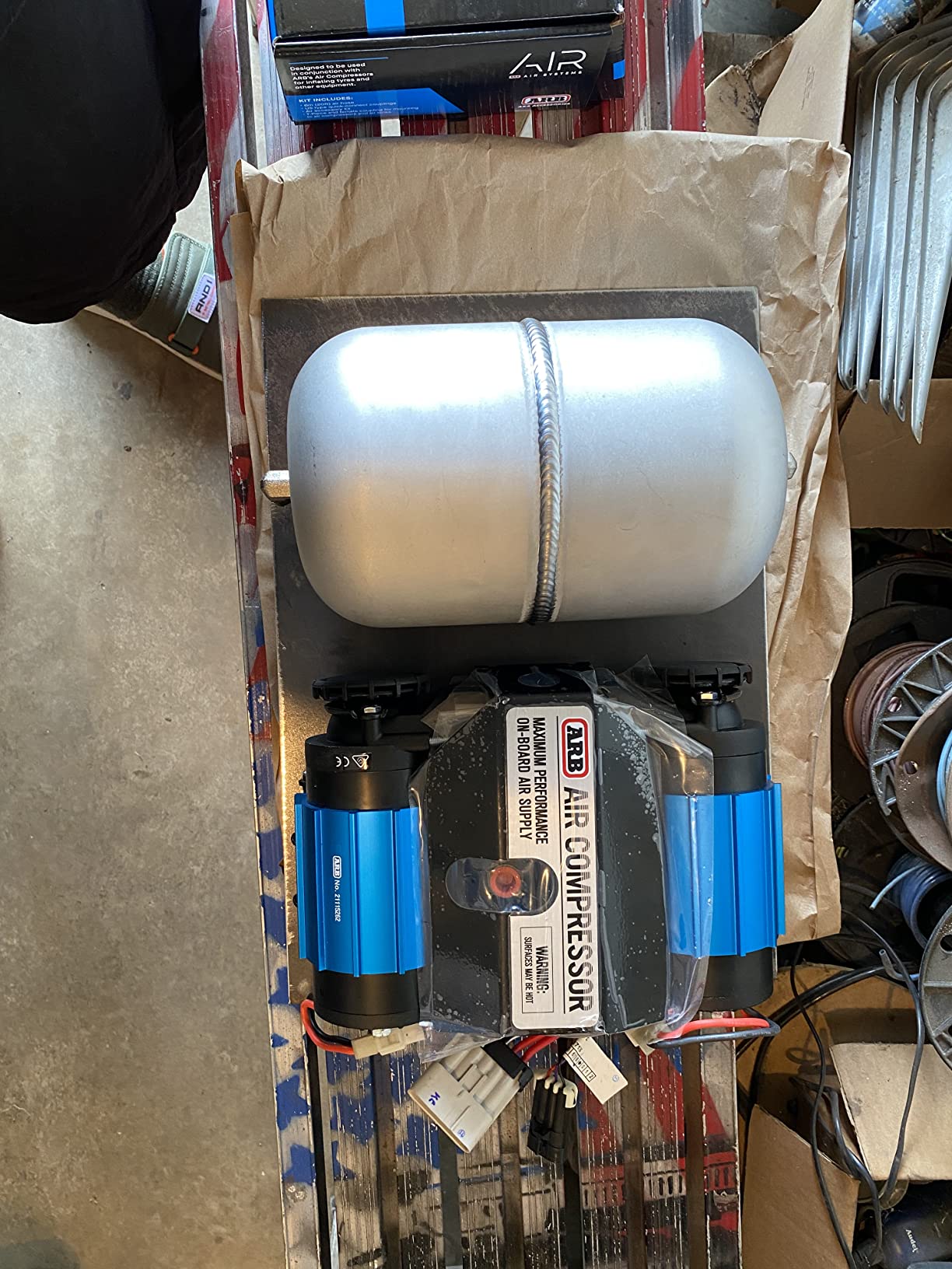 ARB CKMTA12 '12V' On-Board Twin High Performance Air Compressor, Ideal for Air Lockers Locking Differentials, Tire Inflator, Air Horn, Air Tools and Pneumatic Tools. customer photo 1