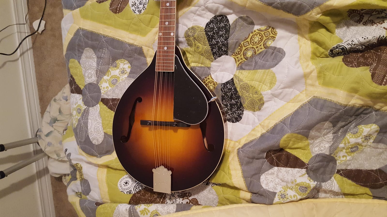 Kentucky, 8-String Mandolin, Sunburst (KM-140) customer photo 1