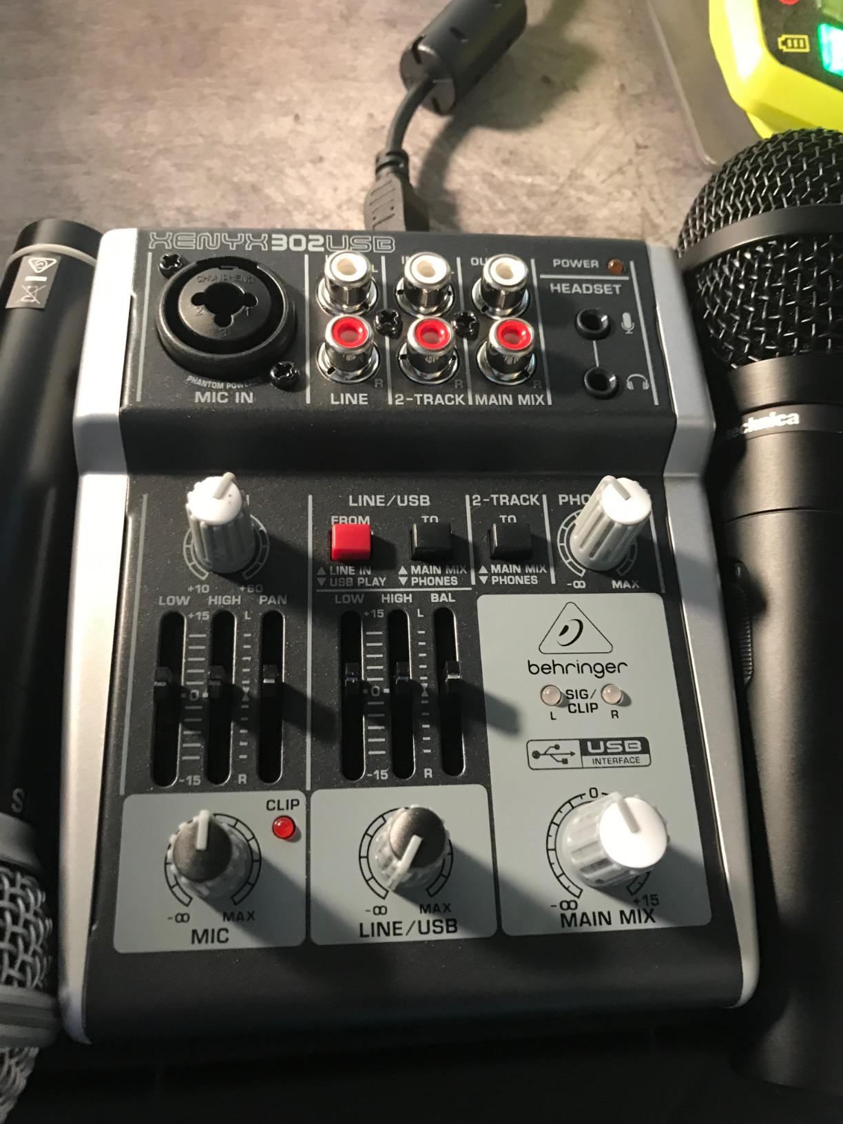 Behringer XENYX 302USB 5-Input Audio Mixer with USB Audio Interface, Mini USB Mixer with Mic Preamp for Podcast, Recording, Streaming & Home Studio customer photo 1