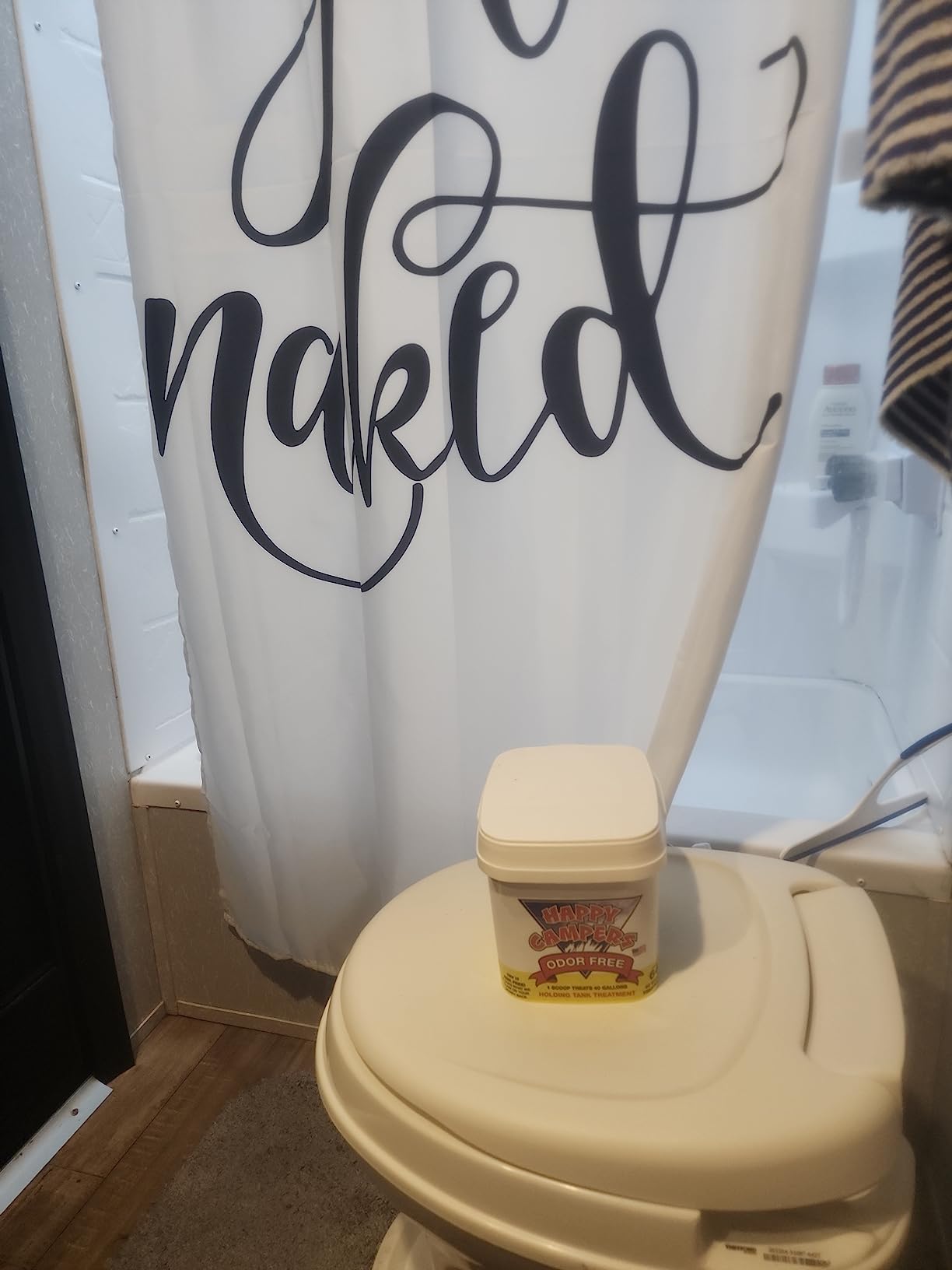 Happy Campers RV Toilet & Holding Tank Treatment – 18 Treatments customer photo 2