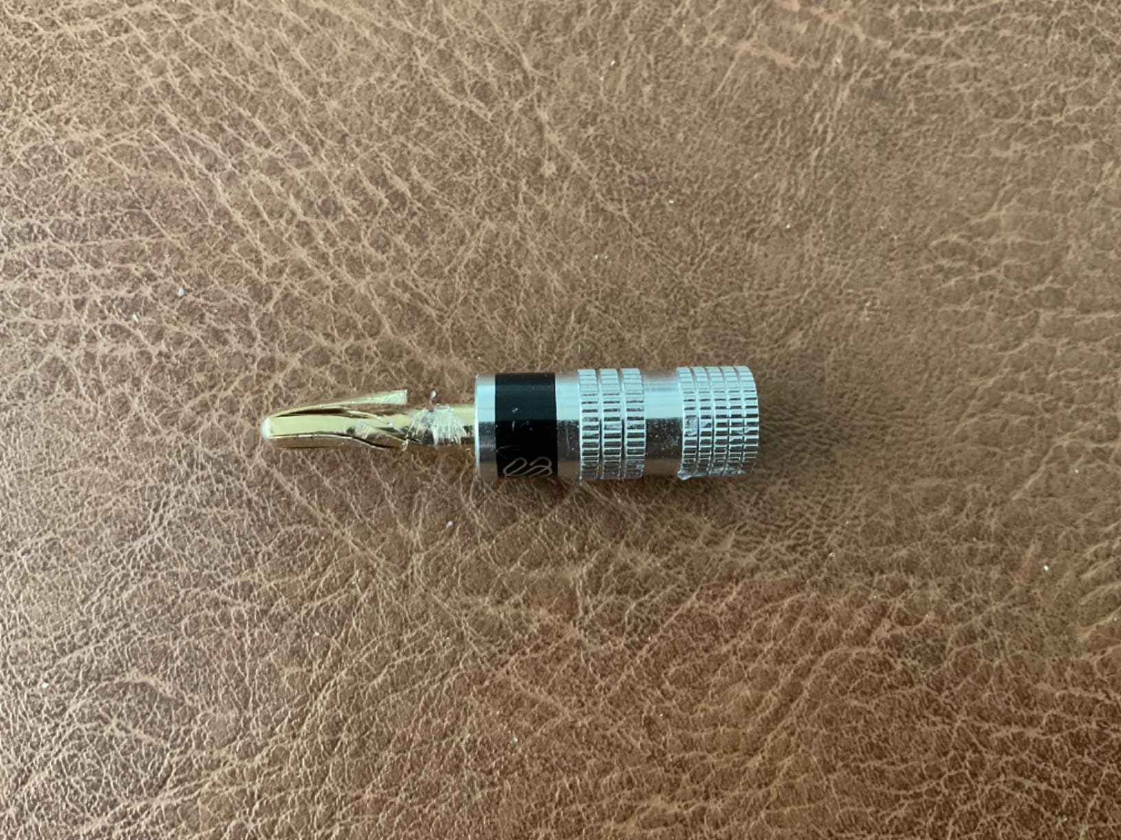 Sewell Silverback Banana Plugs, 24k Gold Dual Screw Lock Speaker Connector, 12 Pairs customer photo 2