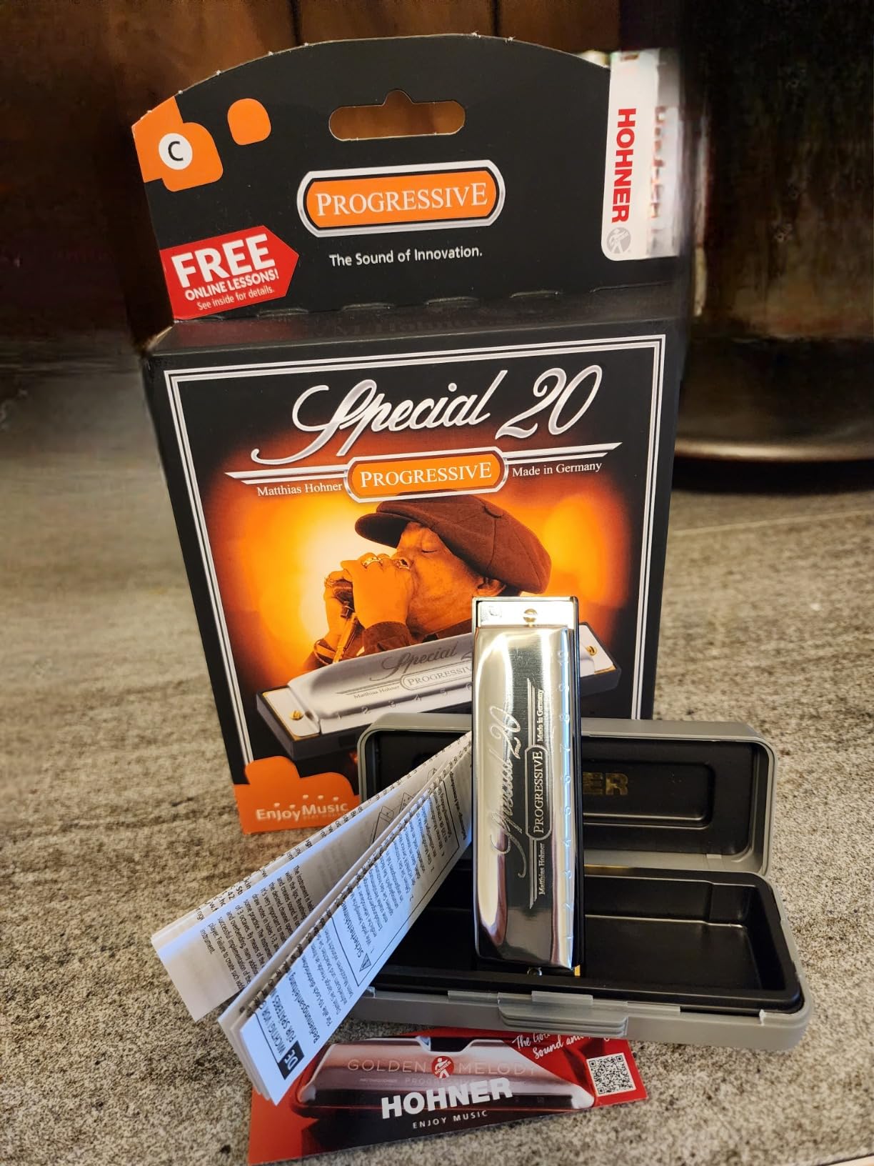 Hohner Special 20 Diatonic Harmonica, C-major - Professional, Responsive Reeds, Injection Molded Plastic Comb with Projecting Mouthpiece customer photo 2