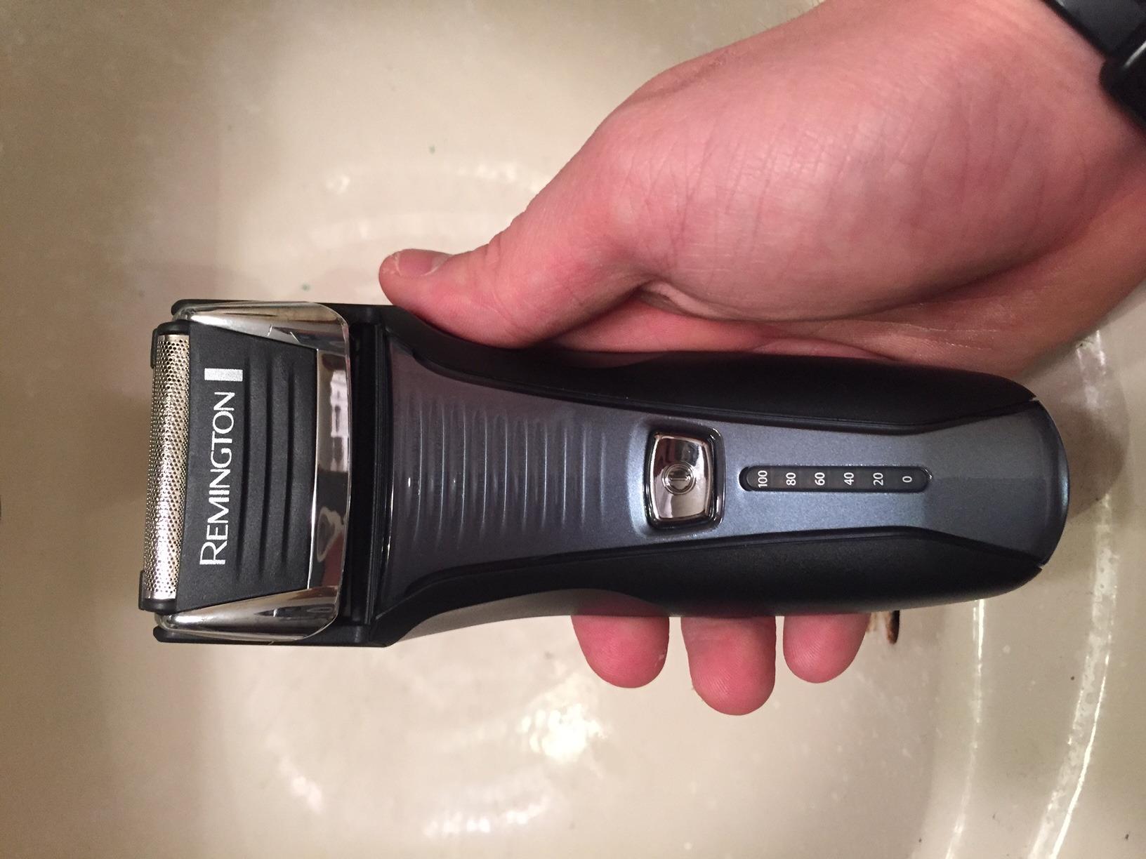 Remington F5 Power Series Foil Shaver for Men, Cordless Rechargeable Razor customer photo 2