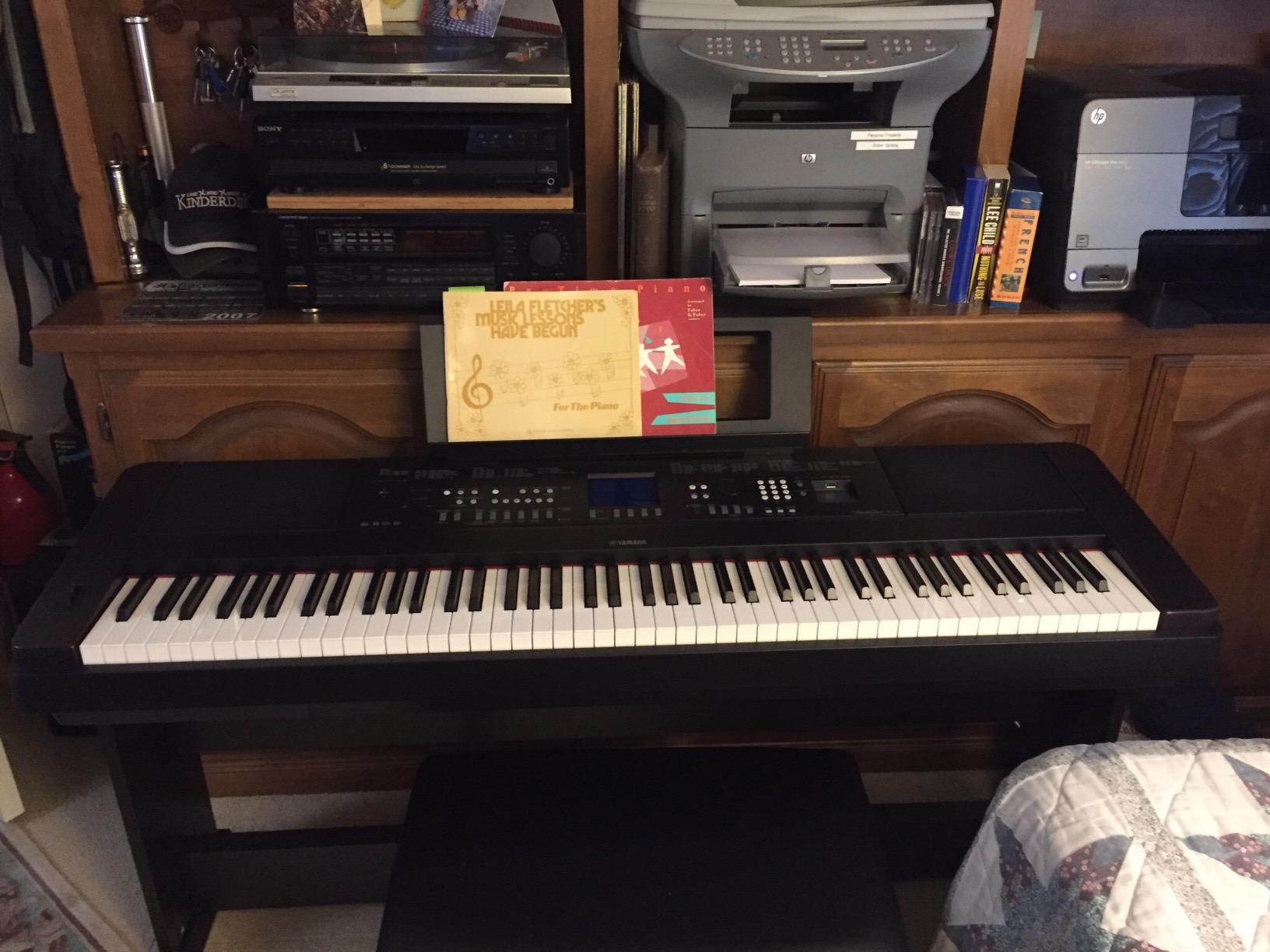 Yamaha DGX650B Digital Piano customer photo 2