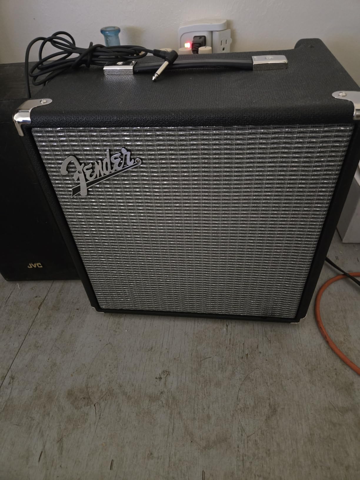 Fender Rumble 25 V3 Bass Guitar Amplifier Combo, 25 Watt with 8