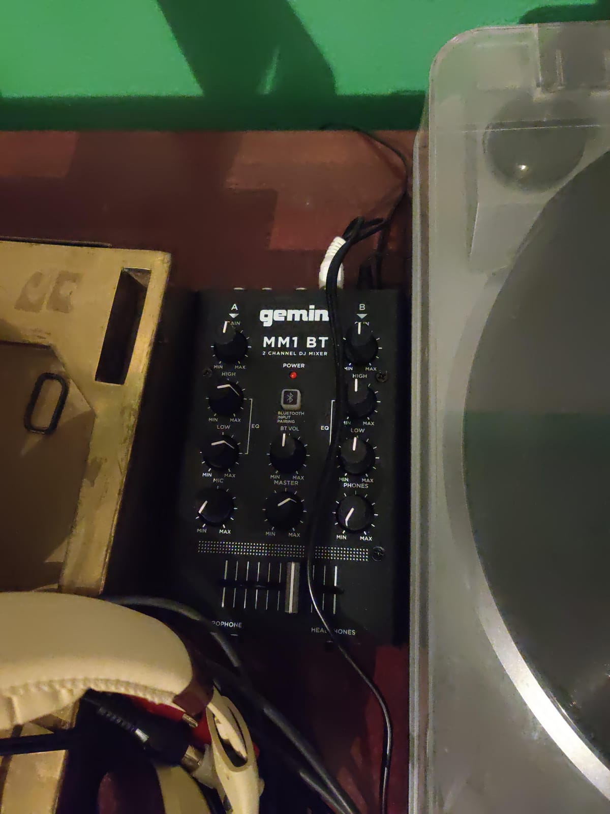 Gemini Portable 2-Channel DJ Mixer with Crossfader & EQ (MM1) customer photo 1
