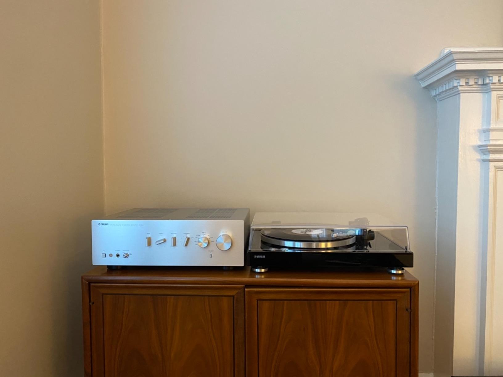 YAMAHA A-S801SL Natural Sound Integrated Stereo Amplifier (Silver) customer photo 1