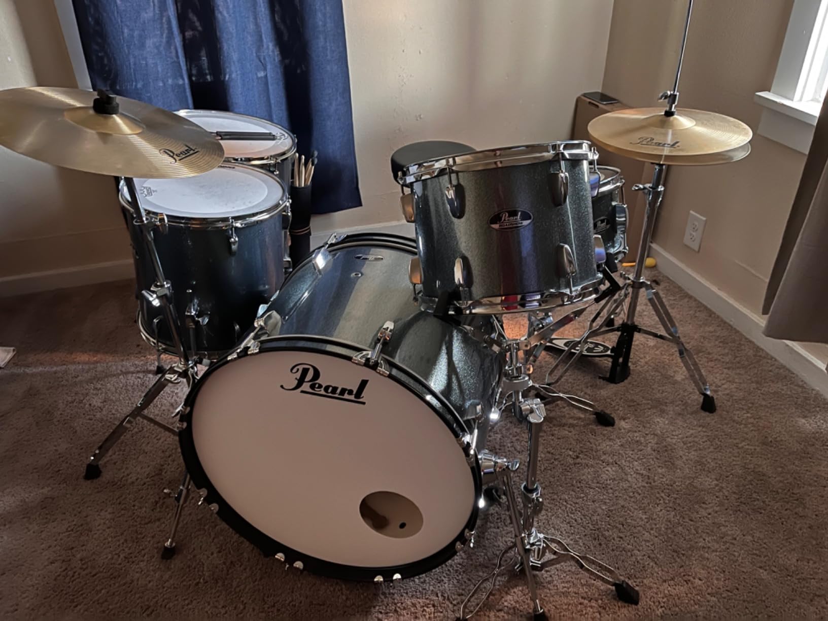 Pearl Roadshow Drum Set 5-Piece Complete Kit with Cymbals and Stands, Bronze Metallic (RS525WFC/C707) customer photo 1
