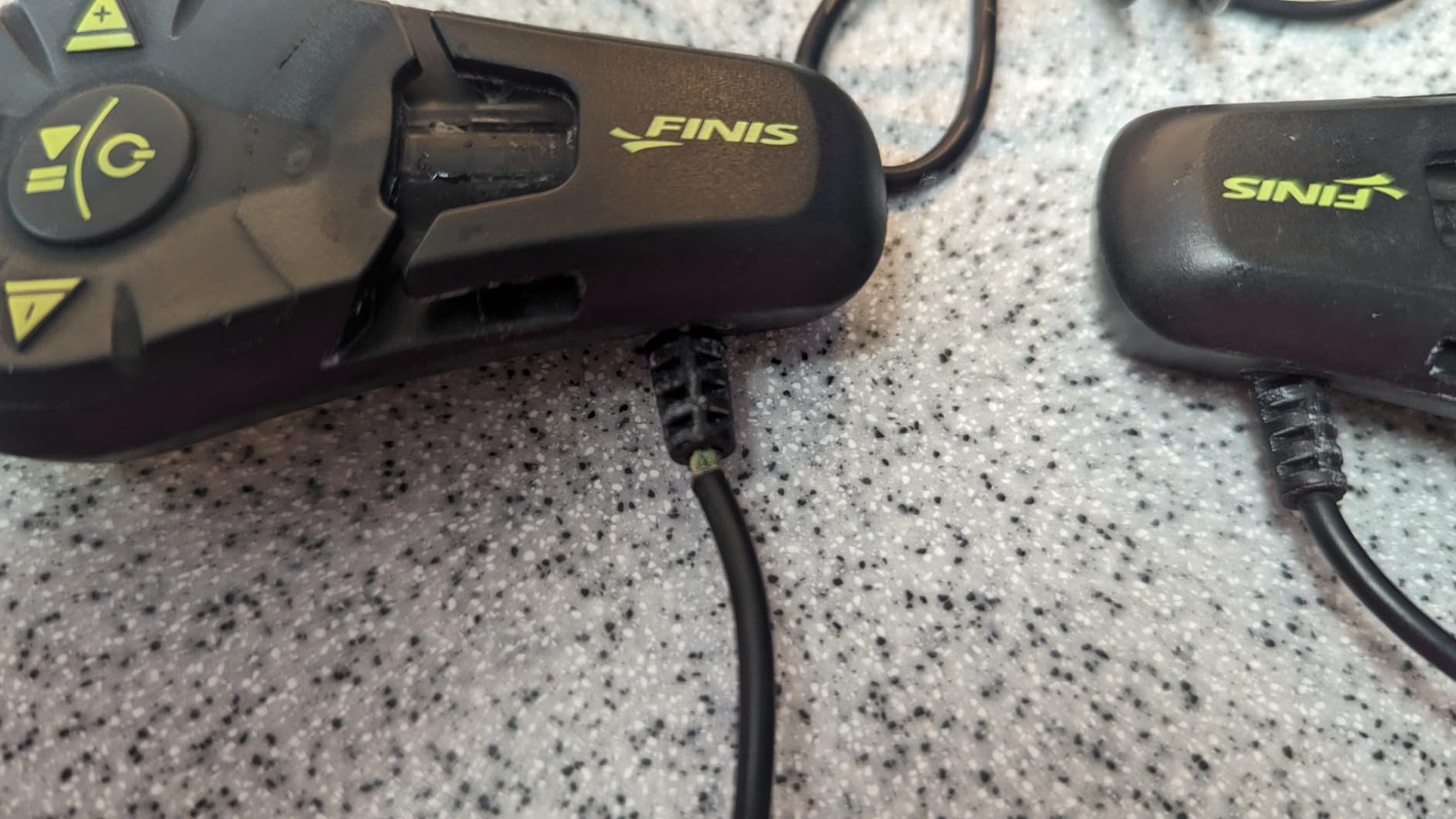 FINIS Duo Underwater MP3 Player, Bone Conduction, 7-Hour Battery customer photo 1