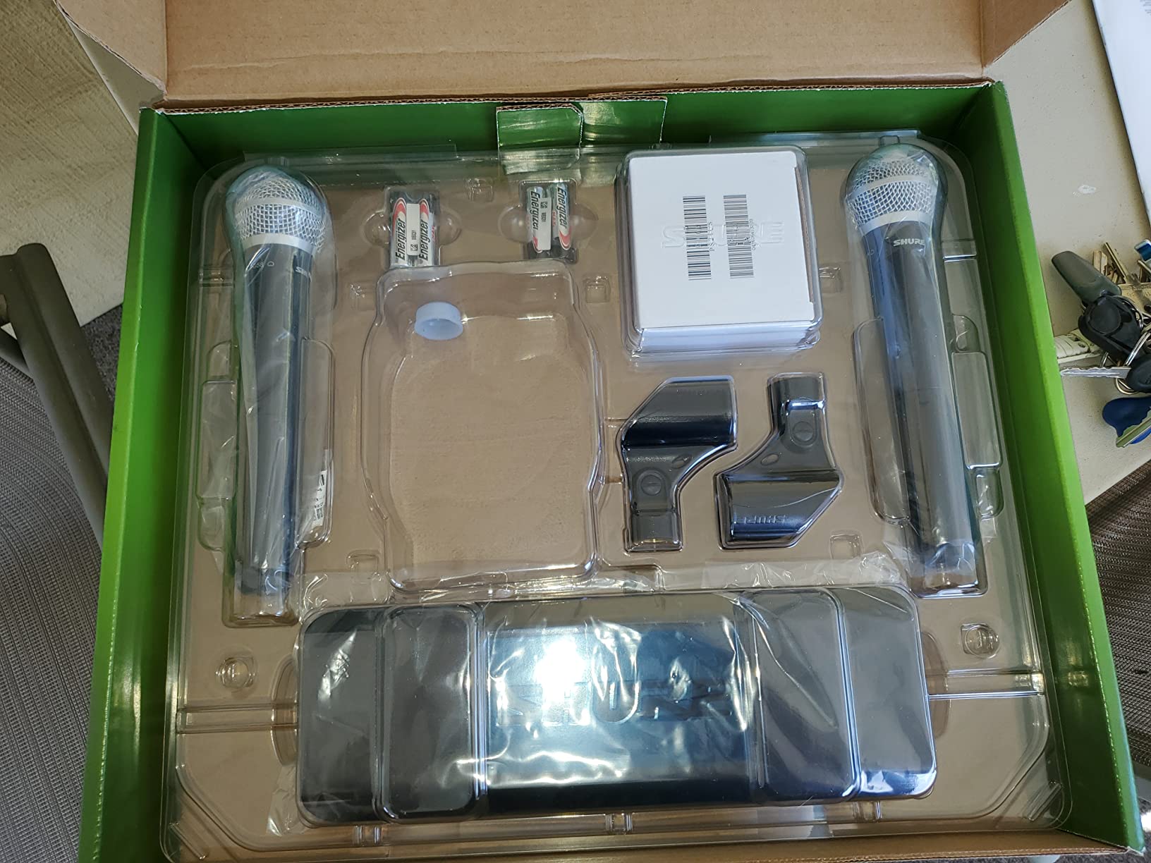 Shure BLX288/PG58 Dual Wireless Vocal System - H10 Band customer photo 1