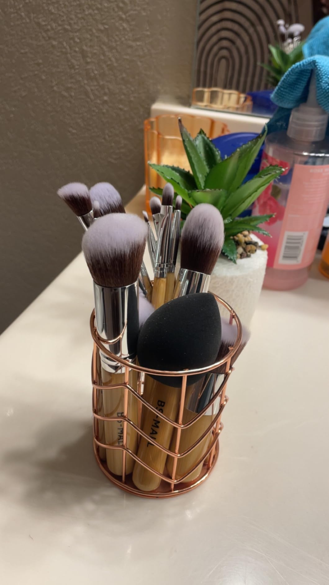 BS-MALL Makeup Brush Set 11 Pcs Makeup Sponge, Professional Bamboo Makeup Brushes for Foundation, Powder, Blush, Concealer, Eyeshadow & Blending, Ideal for Travel, Beginners & Makeup Artists customer photo 2