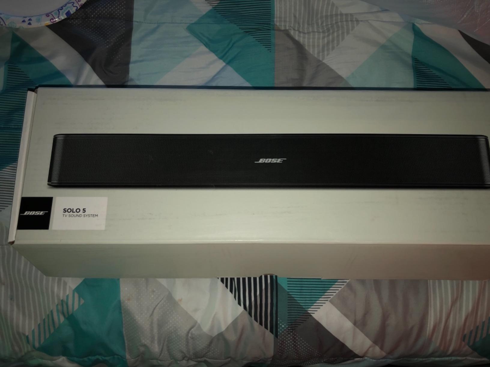 Bose Solo 5 TV Soundbar Sound System with Universal Remote Control, Black customer photo 2