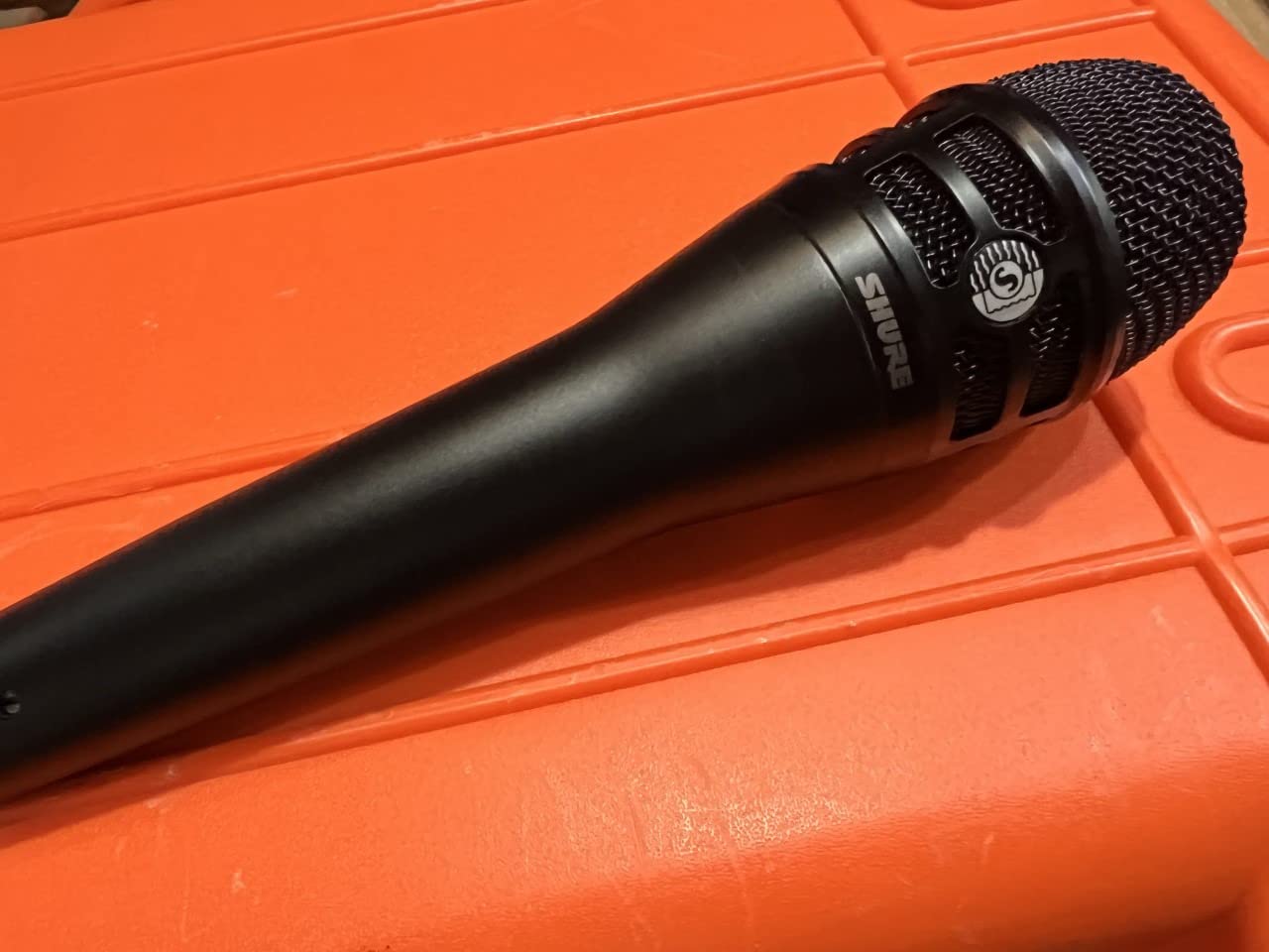 Shure KSM8 Dualdyne Dynamic Vocal Microphone – Dual-Diaphragm Cardioid Mic for Live Performance, Studio Recording & Broadcasting, Black customer photo 2