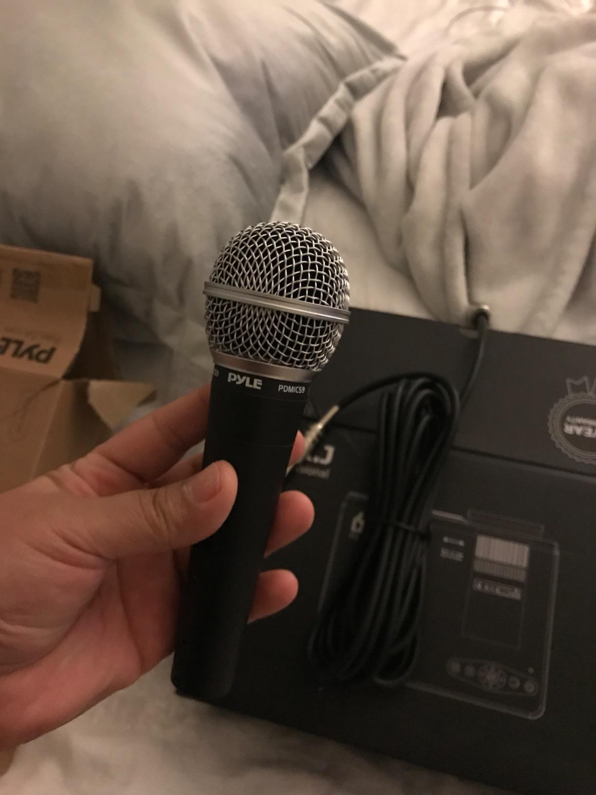 Pyle Professional Dynamic Vocal Microphone - Moving Coil Dynamic Cardioid Unidirectional Handheld Microphone with ON/OFF Switch Includes 15ft XLR Audio Cable to 1/4'' Audio Connection - PDMIC59 customer photo 1