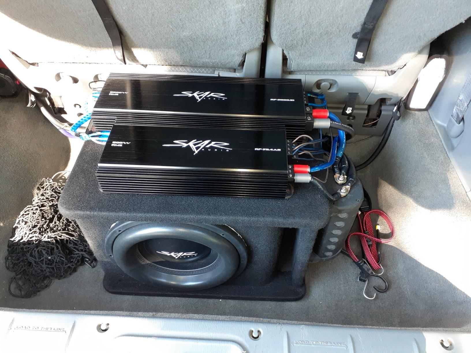 Skar Audio RP-2000.1D Monoblock Class D MOSFET Amplifier with Remote Subwoofer Level Control, 2000W customer photo 1