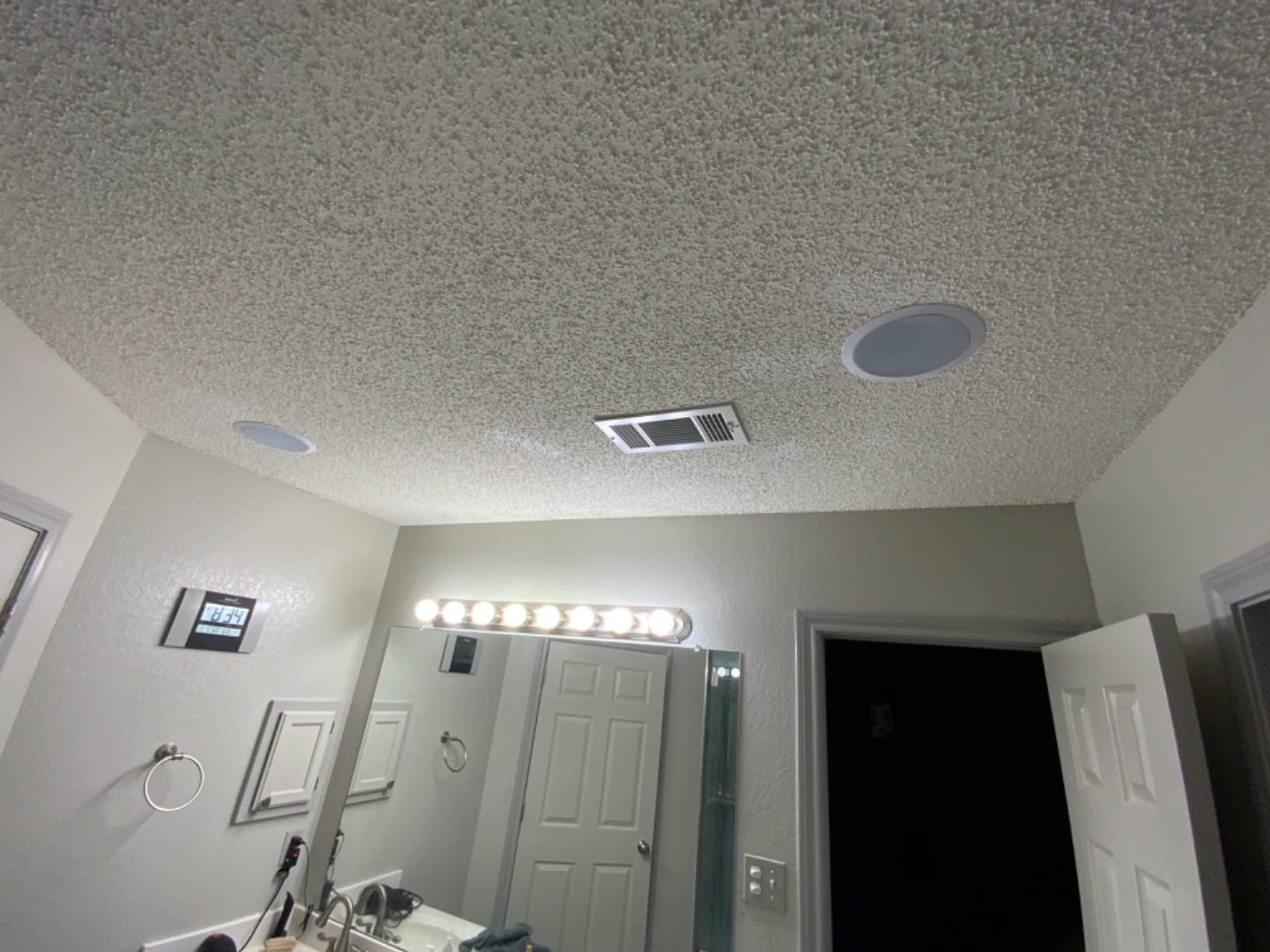Pyle 6.5” Pair Bluetooth Flush Mount In-wall In-ceiling 2-Way Speaker System Quick Connections Changeable Round/Square Grill Polypropylene Cone & Polymer Tweeter Stereo Sound 150 Watt (PDICBT652RD) customer photo 1