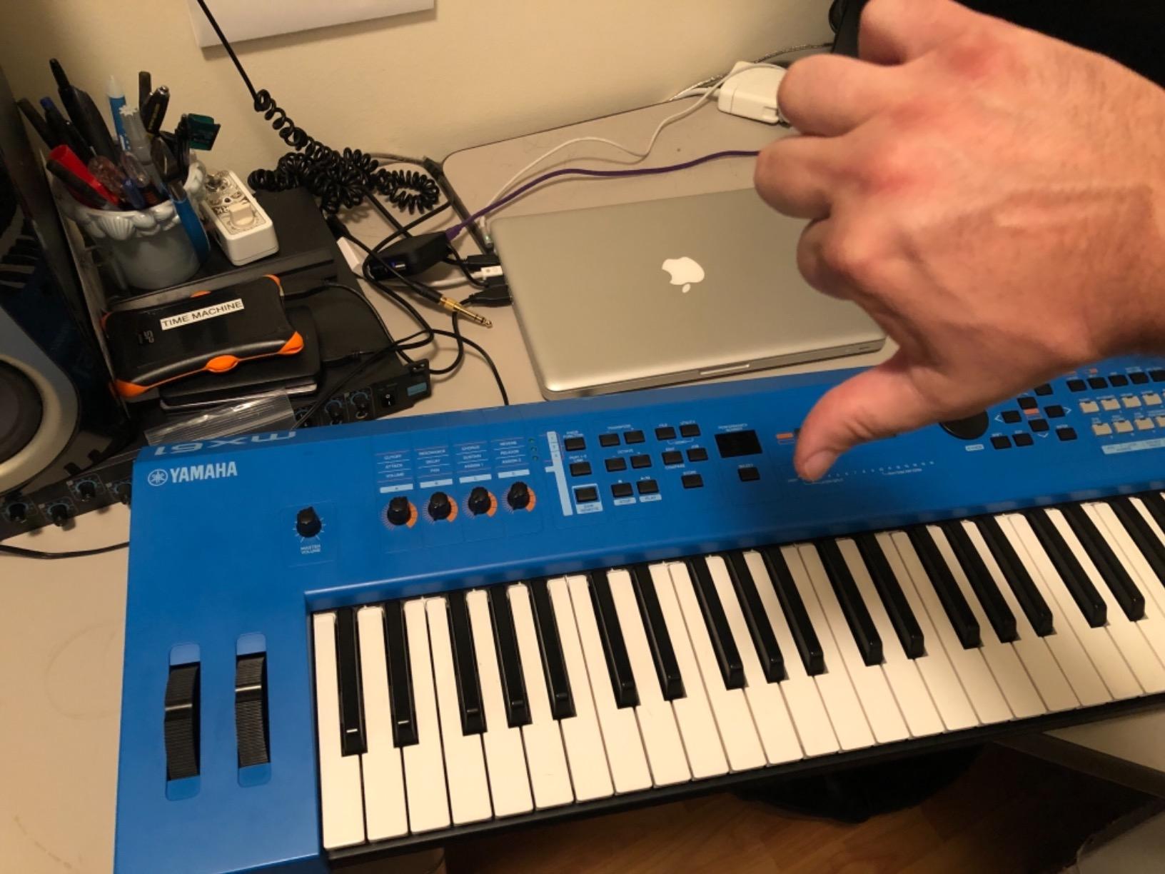 Yamaha MX61 Music Production Synthesizer, Blue customer photo 1