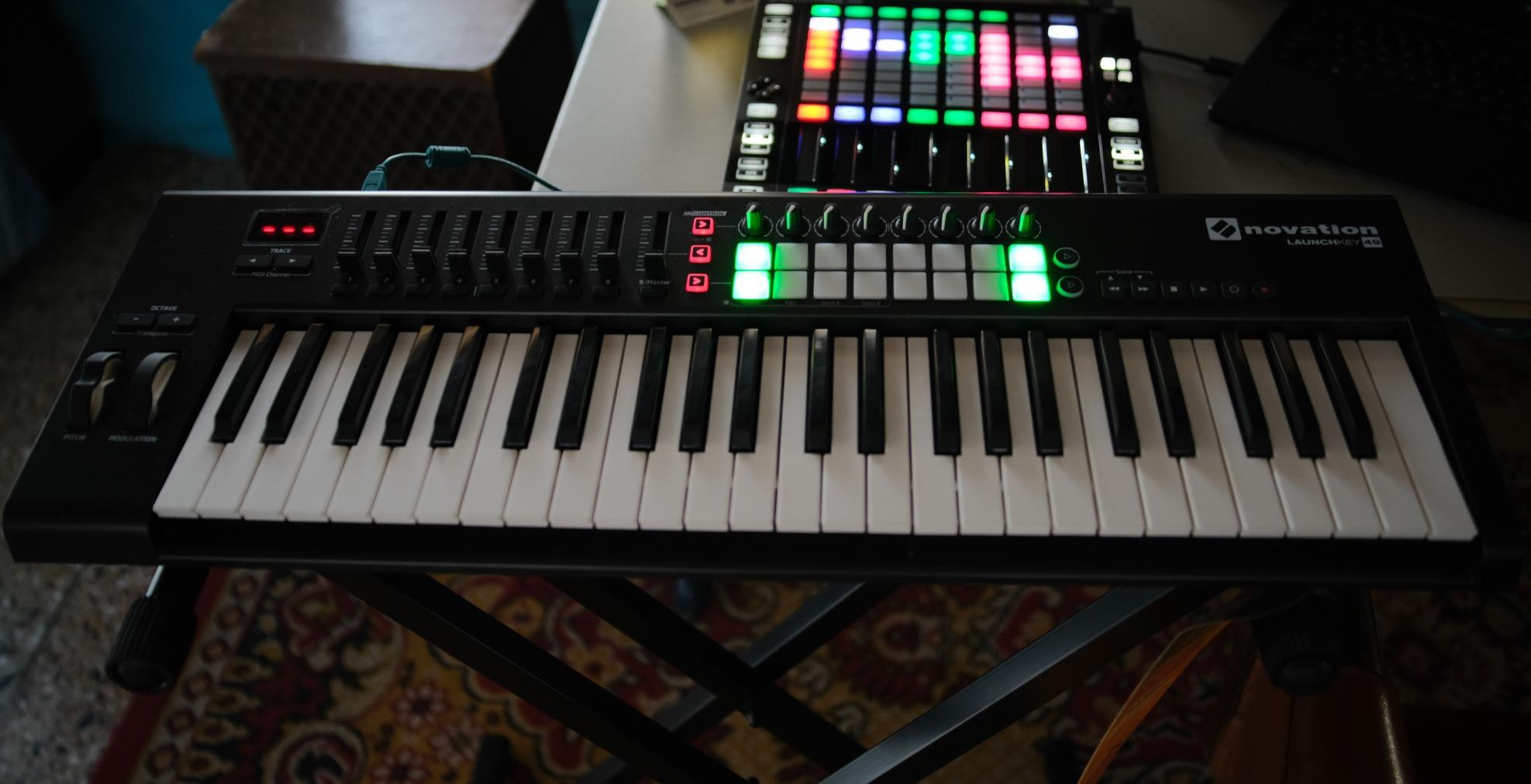 Native Instruments MASCHINE JAM Production & Performance Grid Controller customer photo 1