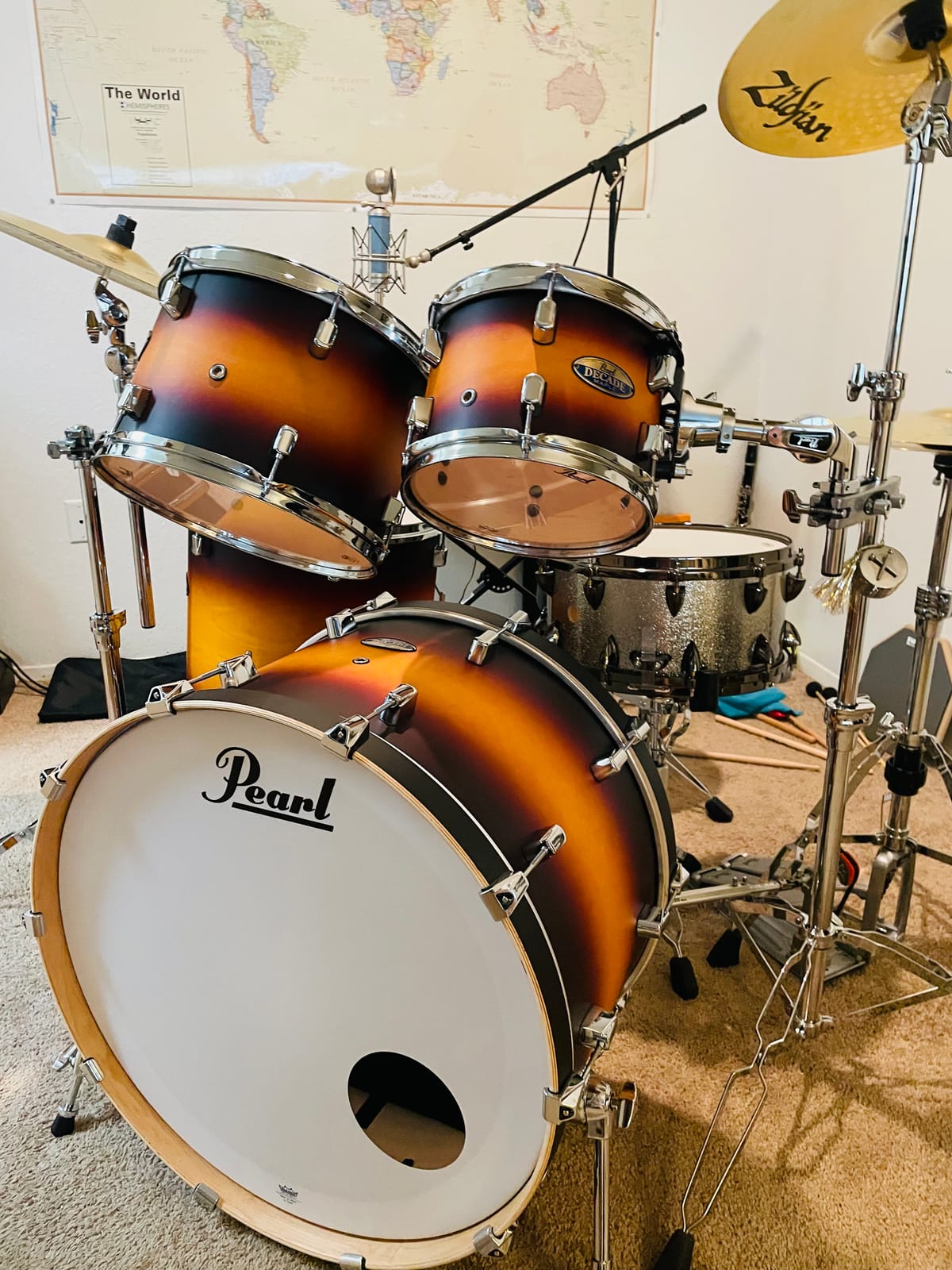 Pearl DMP943XP/C225 Decade Maple 3-pc. Shell Pack, Classic Satin Amburst customer photo 1