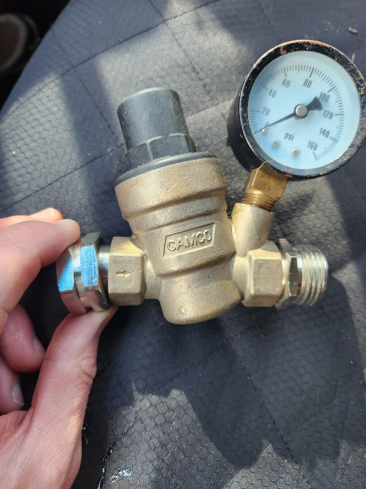 Camco Adjustable RV Water Pressure Regulator - Lead-Free Brass customer photo 2