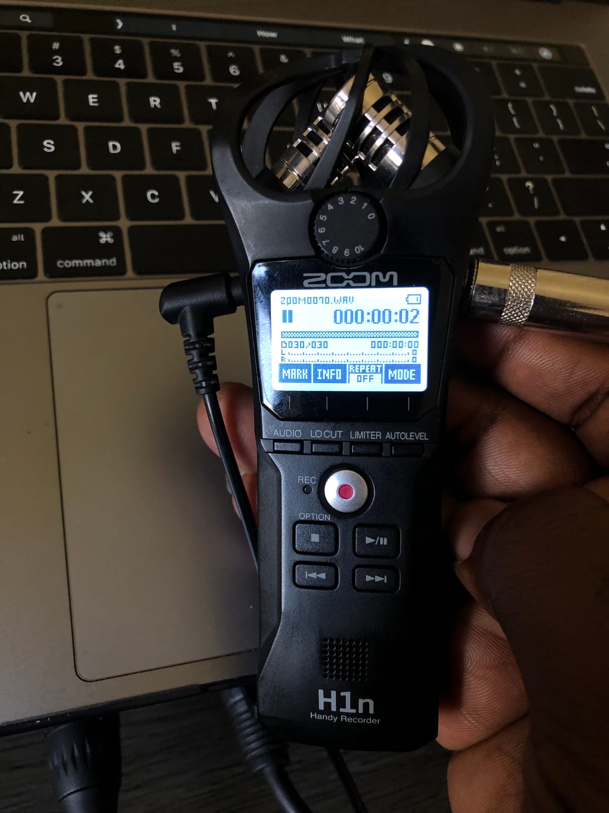 Zoom H1n Portable Recorder, Onboard Stereo Microphones, Camera Mountable, Records to SD Card, Compact, USB Microphone, Overdubbing, Dictation, For Recording Music, Audio for Video, and Interviews customer photo 1