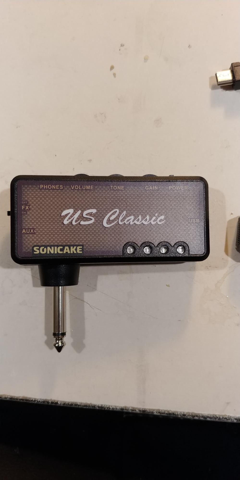 SONICAKE Mini Guitar Headphone Amp with Overdrive Reverb - US Classic customer photo 1