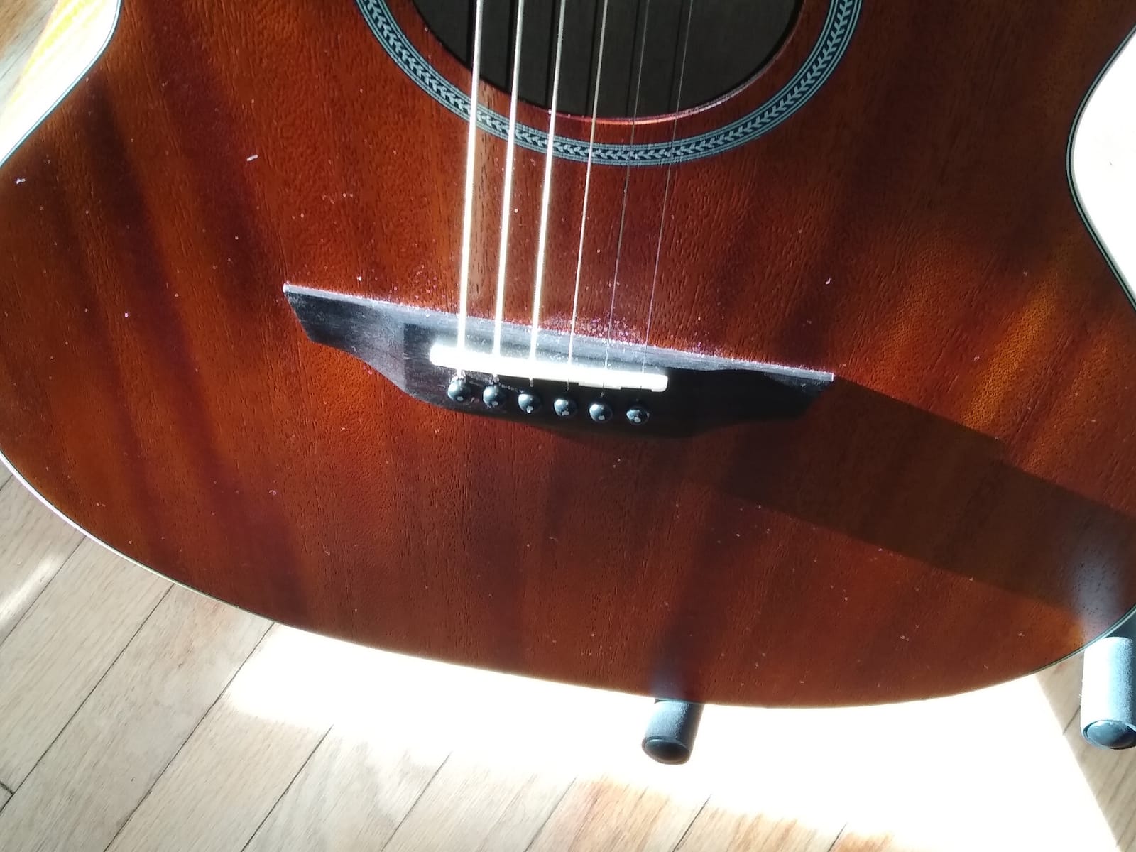 Orangewood Rey Cutaway Style Acoustic Guitar with Mahogany Top customer photo 2