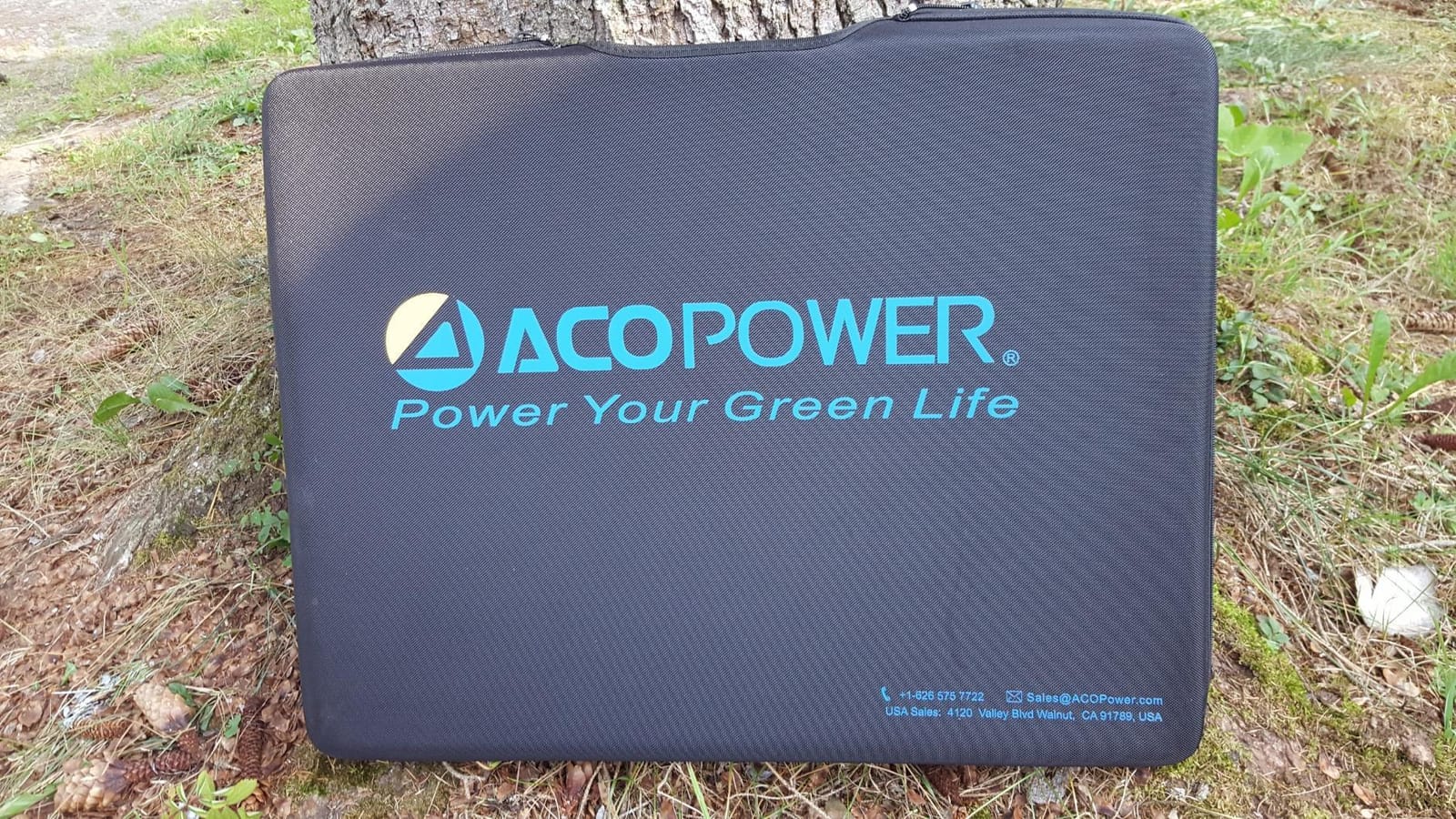 ACOPOWER 200W Portable Solar Panel Kit, Waterproof 20A Charge Controller for 12V Battery and Solar Generator for RV, Camper Trailer& Marine Black customer photo 1