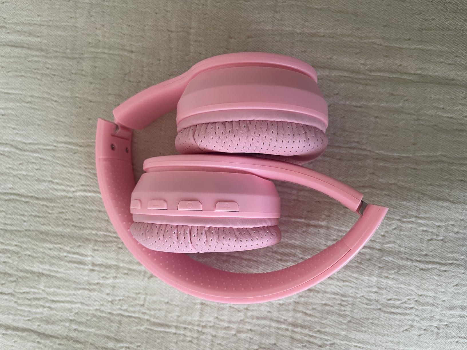 Kids Bluetooth Headphones Wireless 68 Hours,Safe Volume Limit 85/94dB Blue customer photo 1