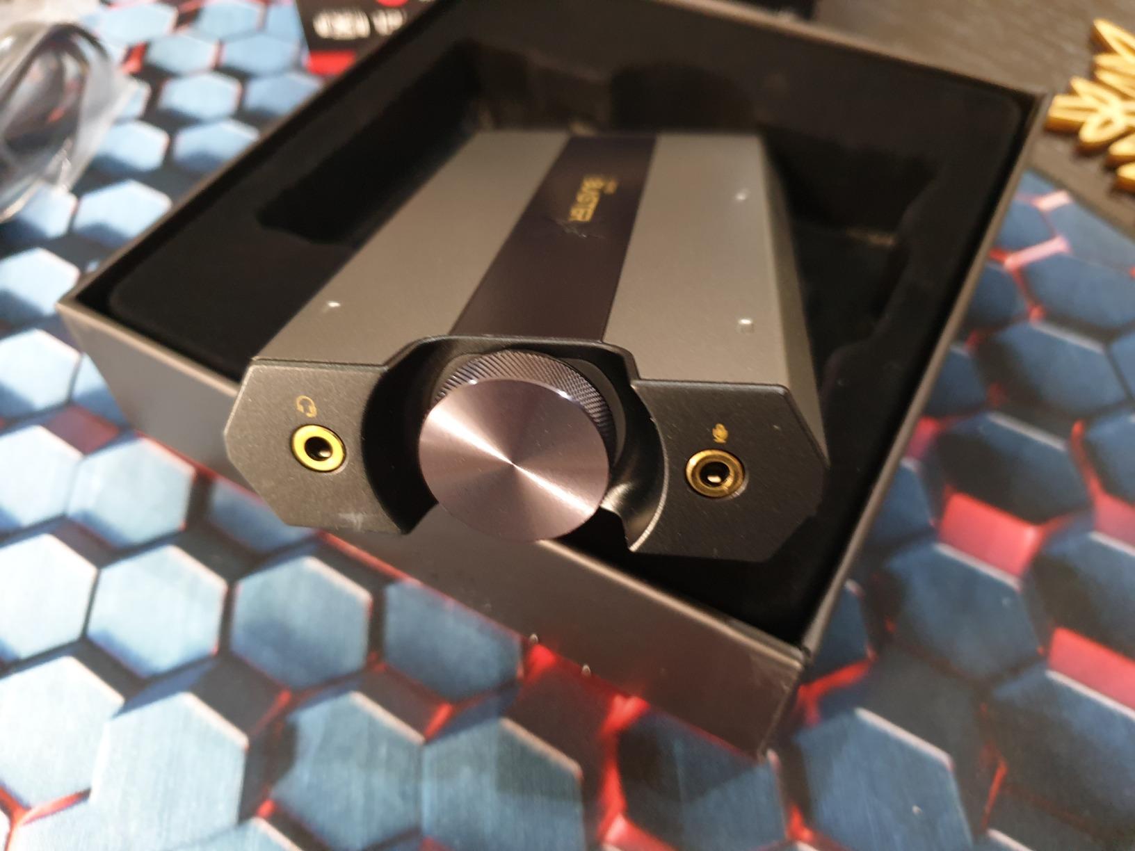 Sound BlasterX G6 Hi-Res 130dB 32bit/384kHz Gaming DAC, External USB Sound Card with Xamp Headphone Amp, Dolby Digital, 7.1 Virtual Surround Sound, Sidetone/Speaker Control for PS4, Xbox One customer photo 1
