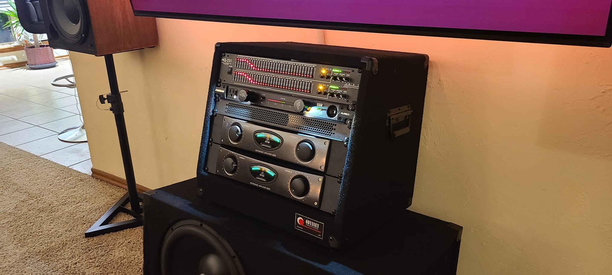 Behringer A800 Professional 800 Watt Reference-Class Power Amplifier customer photo 1