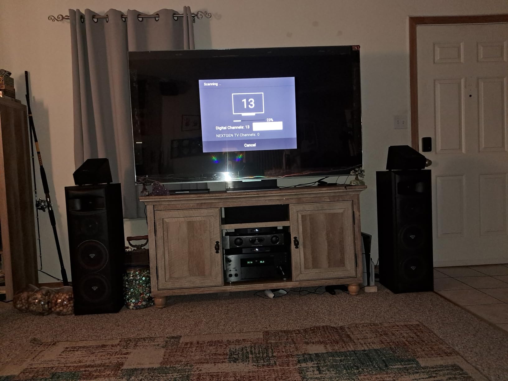 Behringer A800 Professional 800 Watt Reference-Class Power Amplifier customer photo 2