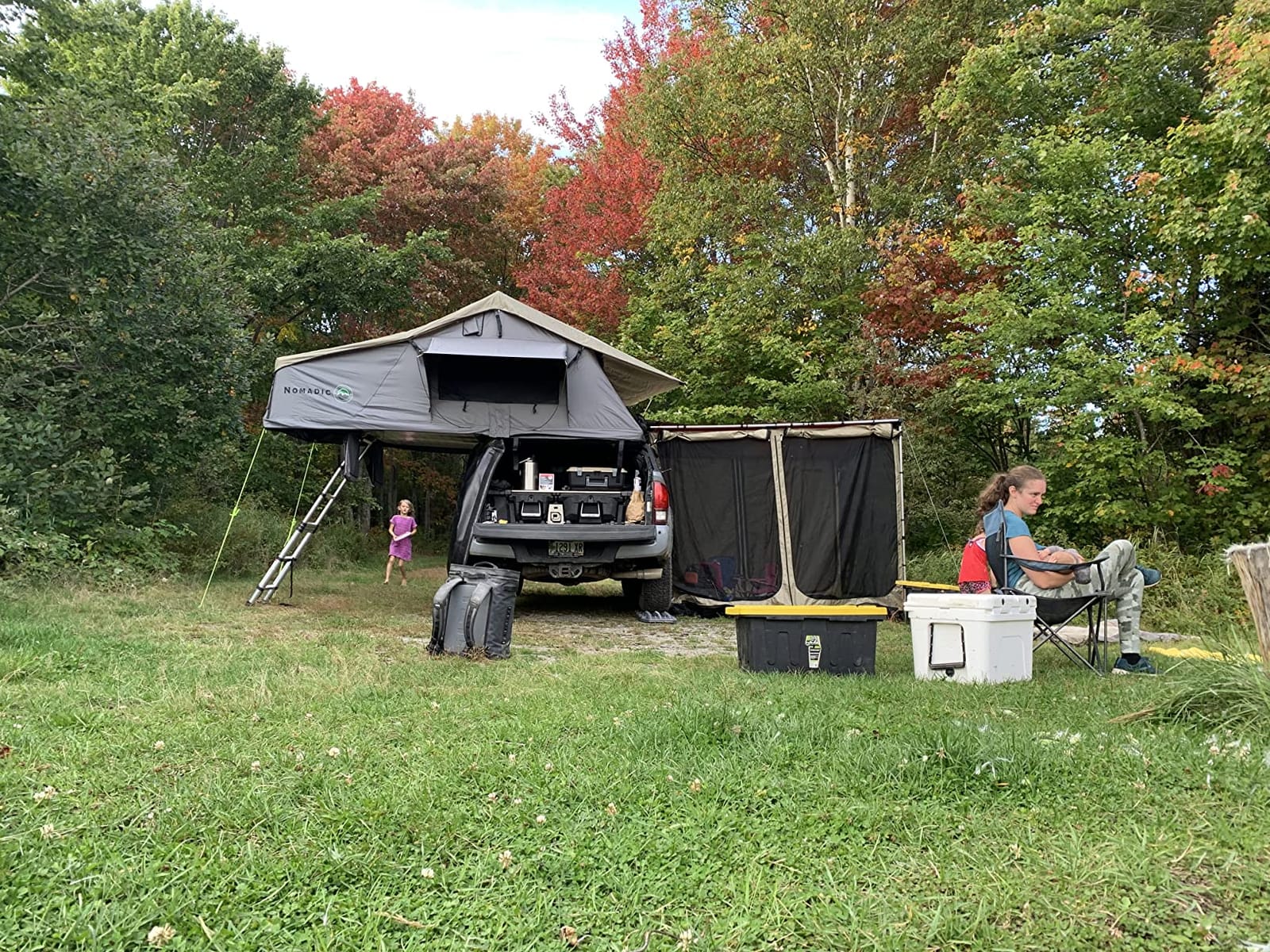 Overland Vehicle Systems HD Nomadic 3 Extended Soft Shell Roof Top Tent - Dark Gray Base with Green Rain Fly & Black 1000G PVC Travel Cover - Black Aluminum Base customer photo 1